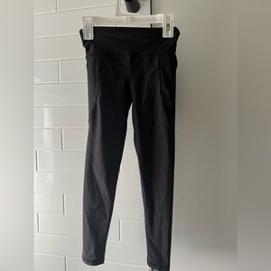 Black Old Navy active girls leggings 6/7